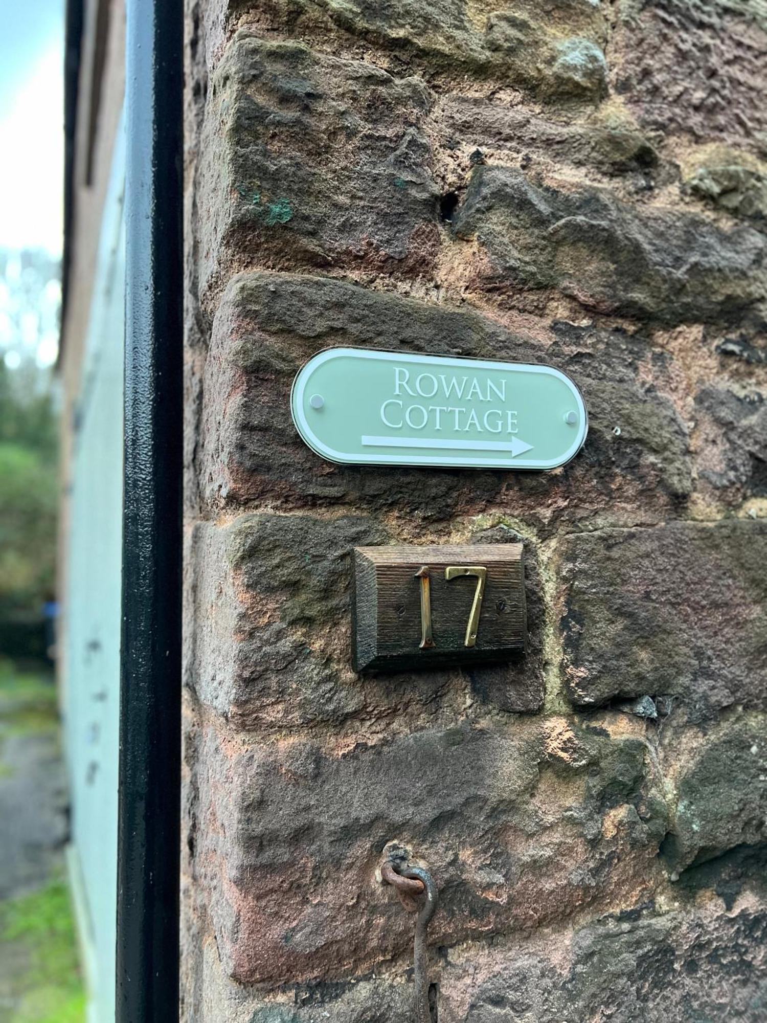 Rowan Cottage ครอมฟอร์ด ภายนอก รูปภาพ