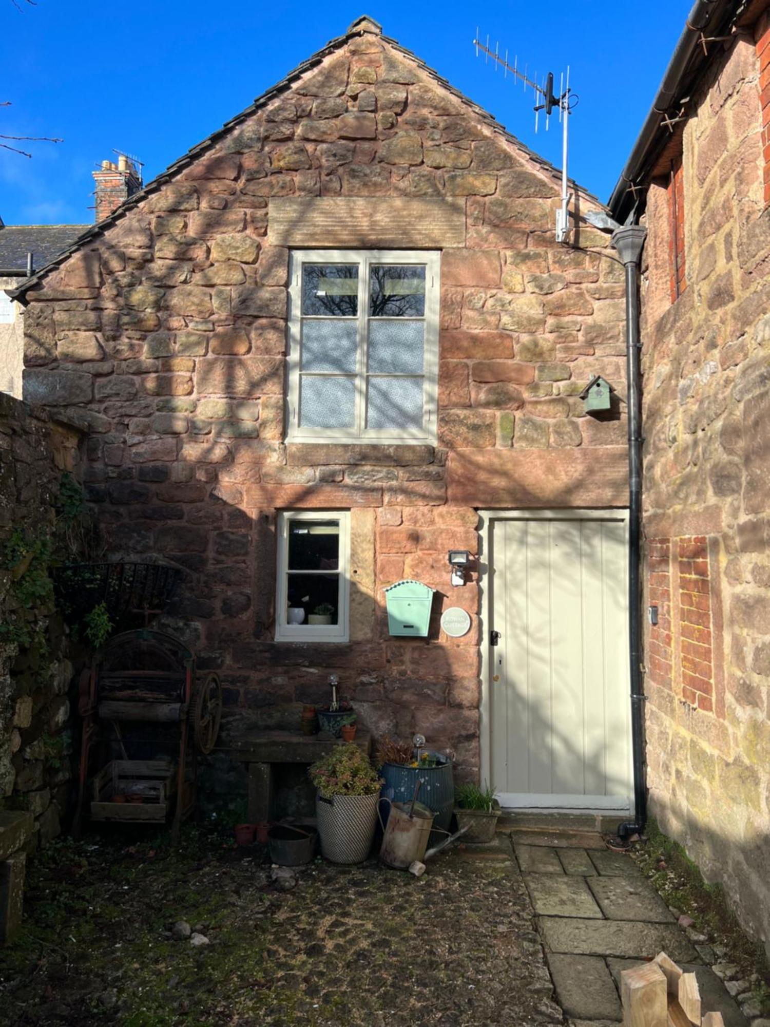 Rowan Cottage ครอมฟอร์ด ภายนอก รูปภาพ